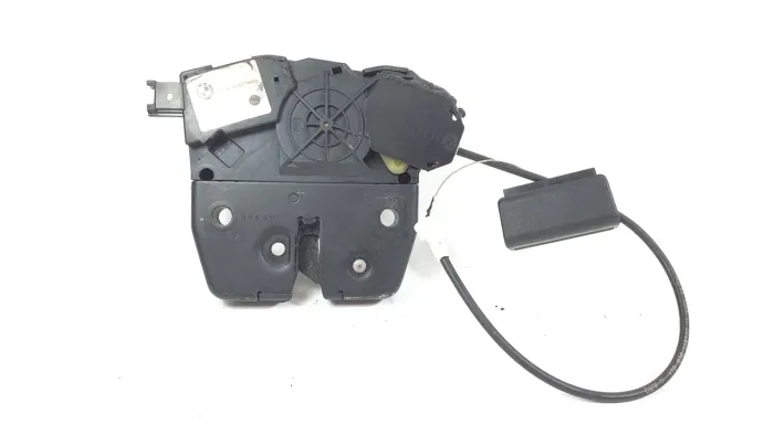 Fechadura Da Tampa Traseira Bmw X5 E70 2007 08 09 10 11 2012