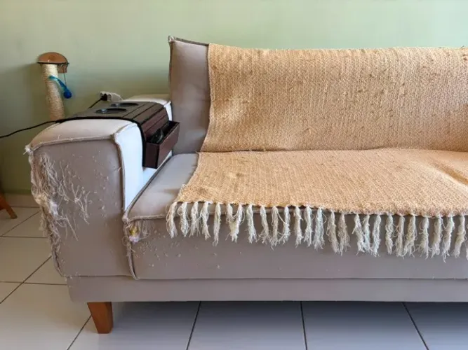 SOFÁ 3 LUGARES