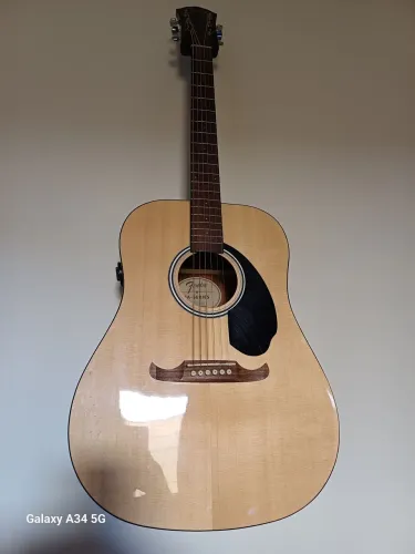 Violão profissional Fender 