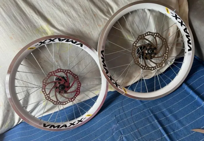 Rodas Vmaxx aro 20 + kit Freio a disco