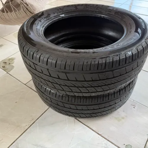 Pneus 225/65 17