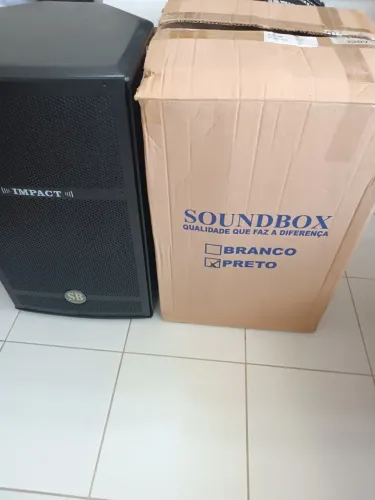 Caixa de som profissional Soundbox Impact 600w