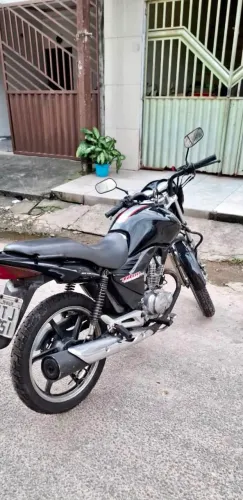 Vendo uma titan 150 quitada e selada pronta pra trabalhar em aplicativos.