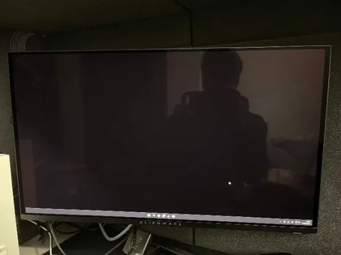 Monitor Alienware 27" 4K 240hz QD-OLED - AW2725Q