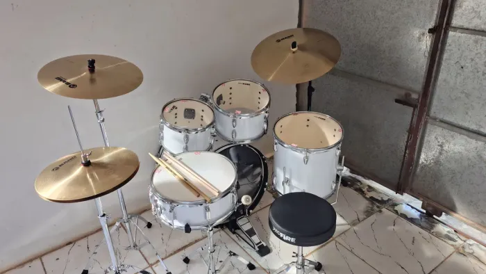Bateria acústica profire completa