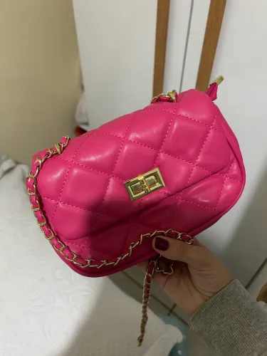 vendo essas bolsas!! NUNCA usadas, estavam até com etiqueta
