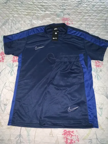 vendo conjunto da nike 2023