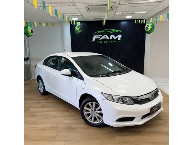 Honda Civic Sedan LXS 1.8/1.8 Flex 16V Aut. 4P 2014