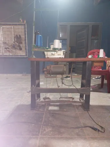 Máquina de costura industrial
