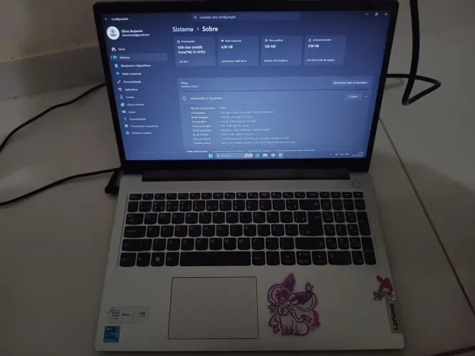 Notebook Lenovo IdeaPad 1 15IAU7 4gb ram 256 rom