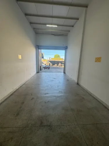 Alugo sala comercial/galpão, oportunidade!