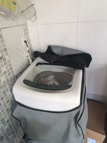 Máquina lava roupa