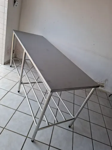 Mesas em inox 304 medindo 190x70 super reforçada