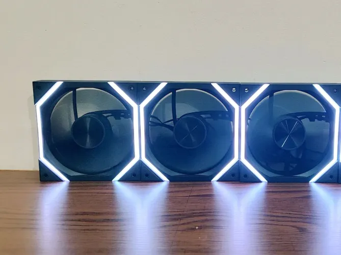 3 FANS GALAXY LEOPARDO ARGB 120M E CONTROLADORA COOLMOON ( NOVAS )