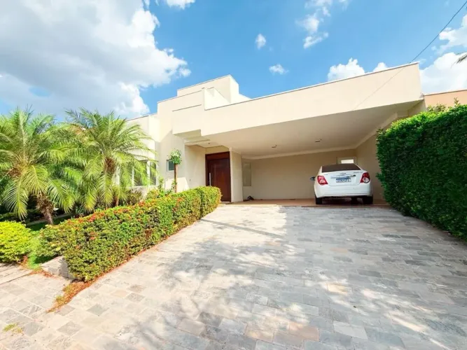 Casa com 3 dormitórios à venda, 230 m² por R$ 1.500.000,00 - Parque Residencial Damha III
