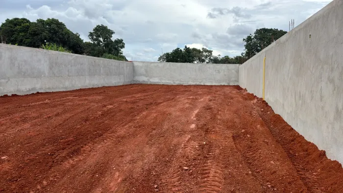 Vendo ótimo terreno com projeto