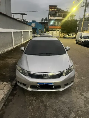 Honda Civic Sedan LXR 2.0 Flexone 16V Aut. 4P 2014