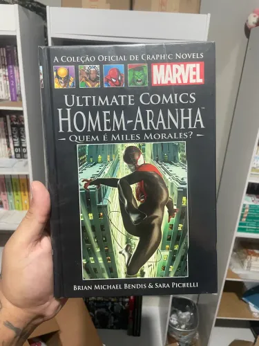 HQ Salvat : Ultimate Comics Homem Aranha - Quem é Mire Morales ? por Michael Bendis
