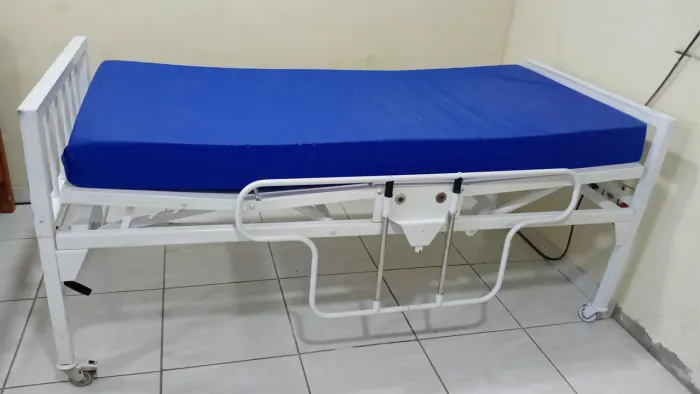 Cama Hospitalar à Venda  Cama hospitalar