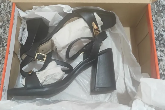 Vende-se sapato feminino