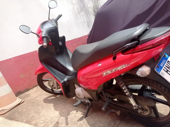 Moto muito conservada