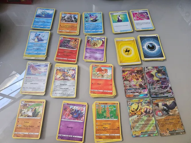 Coleção cartas antigas pokemon 