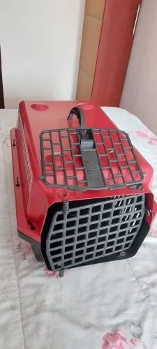 Caixa de transporte para Pets e acessórios