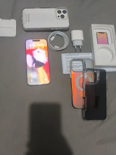 iPhone 16 Pro Max 256gb impecável + brindes + garantia - Troco