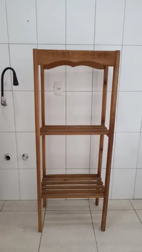 Estante móvel madeira