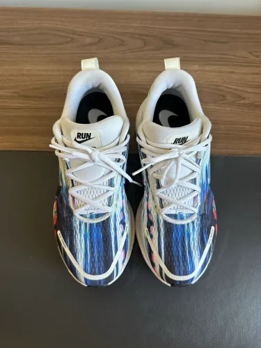 Tênis Nike vomero 18