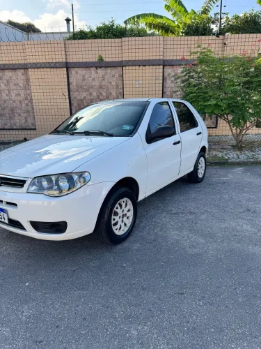 Fiat Palio Celebration 1.0 Fire Flex 8V 4P 2016