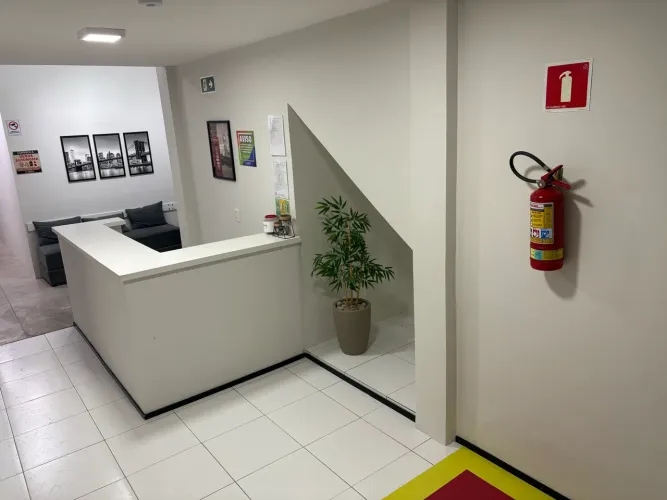 Alugo Sem Fiador Sala/Escritório 12m Com Ar-condicionado Jardim América/Montese