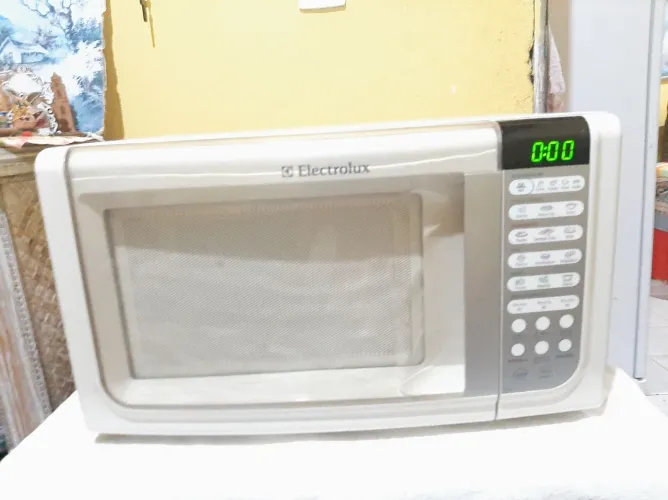 Micro-ondas Electrolux Mod. Mef41 - 31 Litros 220V