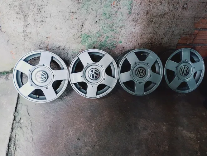rodas de liga aro 13 ,4 furos ,Vw