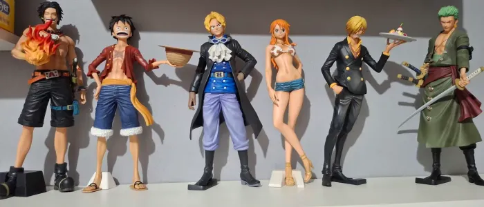 Kit com 6 peças de one piece Grandista( Nami de brinde se pegar todos!