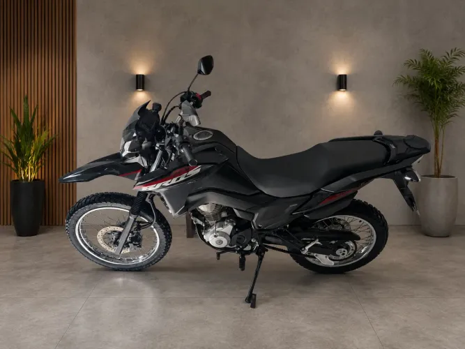 Vendo Bros 2025 preta apenas 7.900 km rodados