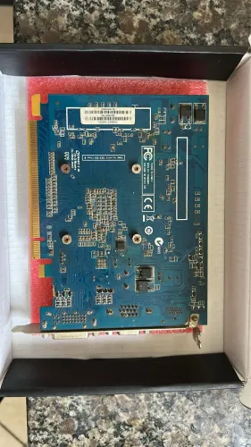 Placa de Vídeo NVIDIA GeForce GT 210 1GB DDR3 (HDMI / VGA / DVI)