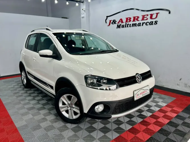 Volkswagen Crossfox 1.6 MI Total Flex 8V 5P 2011