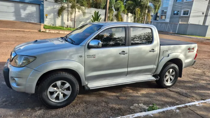 Toyota Hilux CD SRV D4-d 4X4 3.0 TDI Diesel AUT 2009