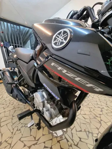 YAMAHA FAZER 150 2015 - ECONÔMICA, CONFIÁVEL E BEM CUIDADA
