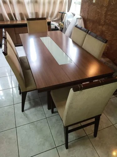 Mesa de jantar 6 lugares mais buffet