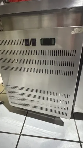 BALÇÃO DE PISTA FRIA