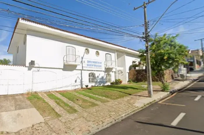 Imóvel comercial  17 salas  /Locação  Próximo ao Centro  Marília