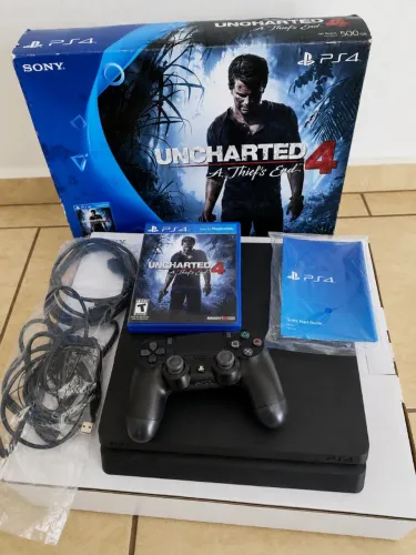 PS4 - SEMI NOVO 500GB / POUCO USADO (TUDO ORIGINAL)