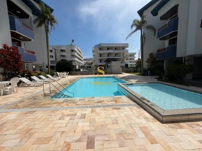 APARTAMENTO A 50 METROS DA PRAIA BRAVA