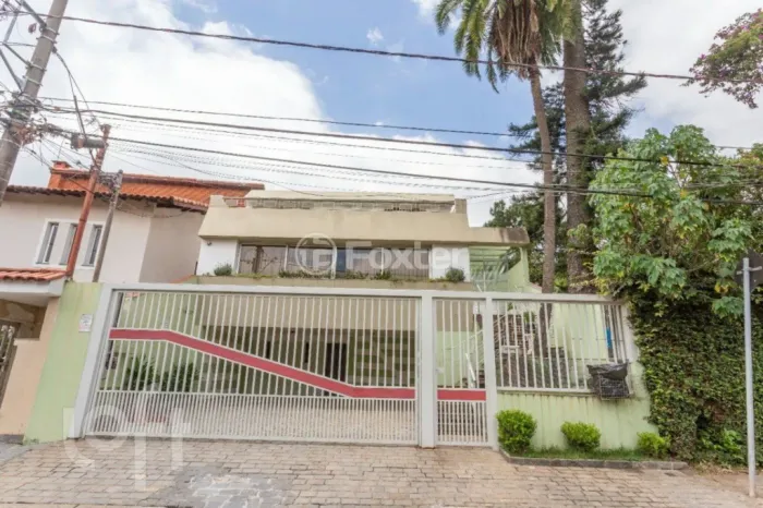 Casa à venda Rua Fernando Caldas, Rolinópolis - São Paulo