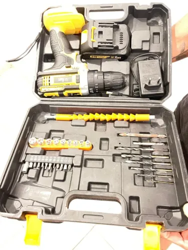 Parafusadeira Black Tools