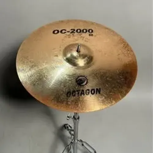 Crash Octagon OC-2000 B8 16?