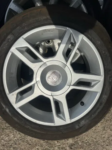 Vendo jogo de rodas facão stilo!!!