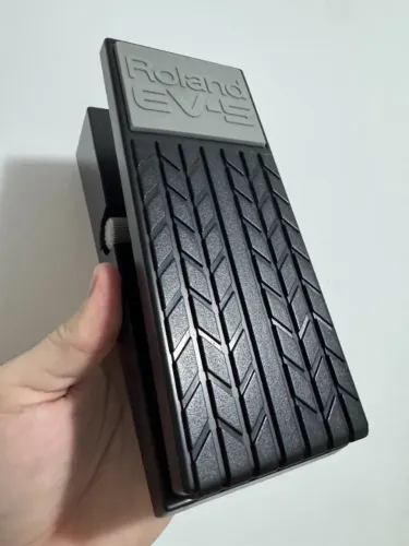 Pedal de Expressão Roland EV5 novinho